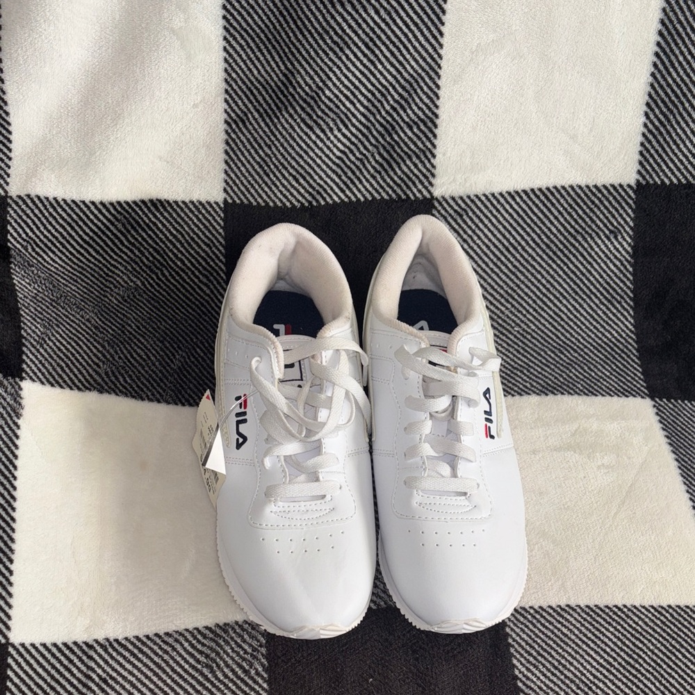 Fila Women’s White and Beige Sneakers
